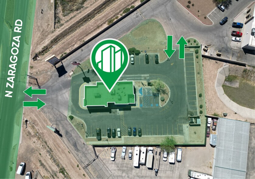 825 N Zaragosa Rd, El Paso, TX à vendre - Photo du bâtiment - Image 2 de 23