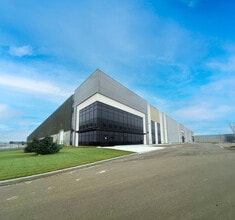 1540 37 Ave, Nisku, AB for lease Building Photo- Image 1 of 1