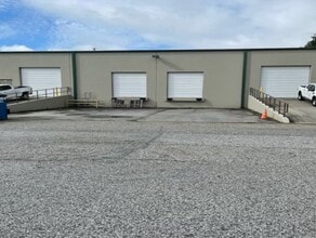 1305 Lakes Pky, Lawrenceville, GA for lease Building Photo- Image 1 of 1