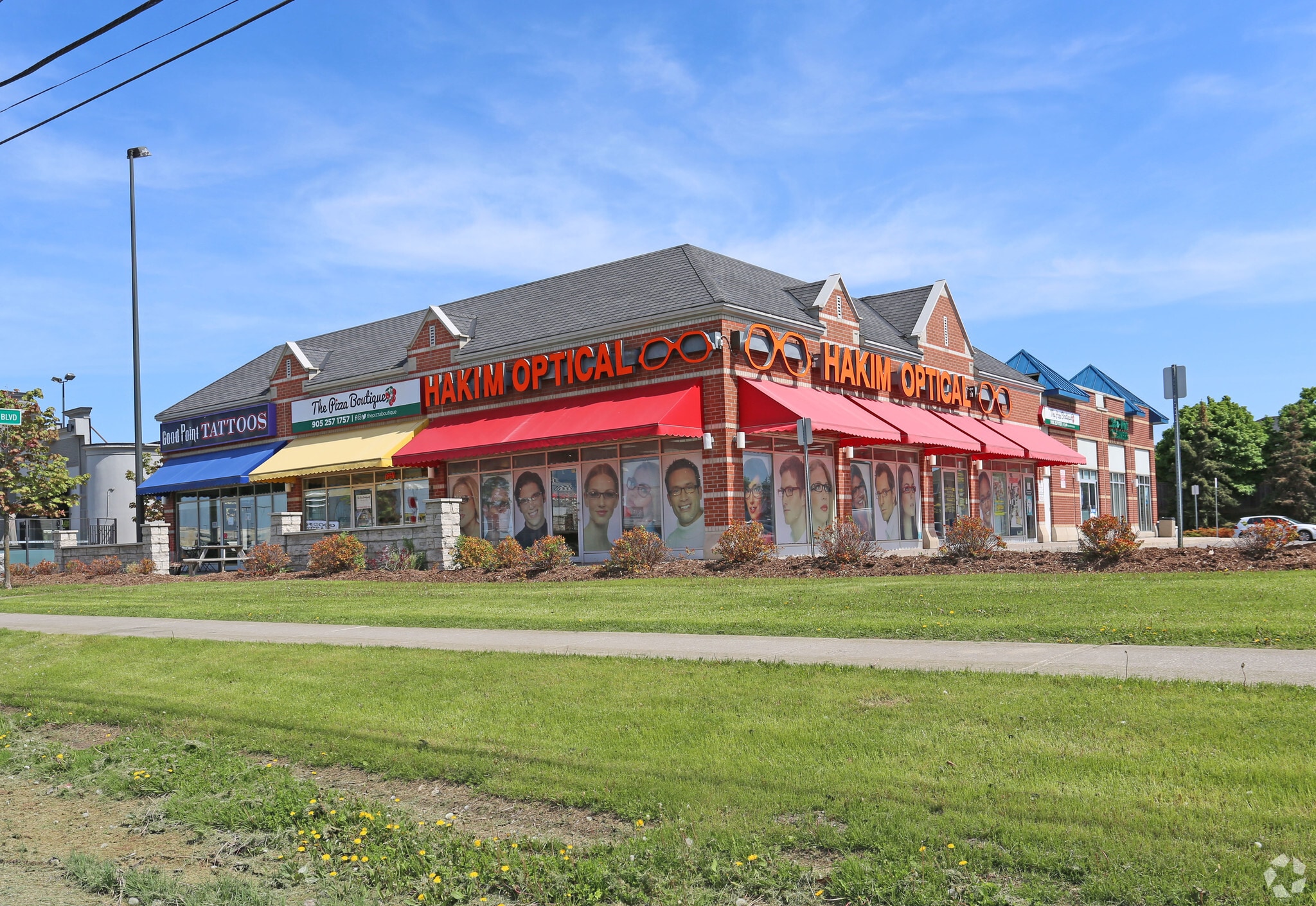 2335 Trafalgar Rd, Oakville, ON for sale Primary Photo- Image 1 of 1