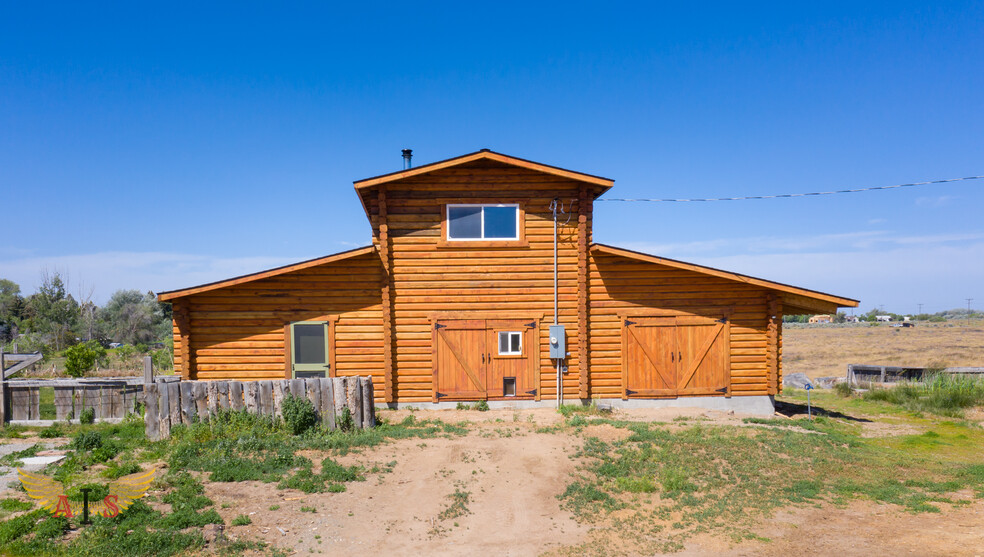 Approx. 500 W 7TH ST., Shoshone, ID à vendre - Photo du bâtiment - Image 1 de 1