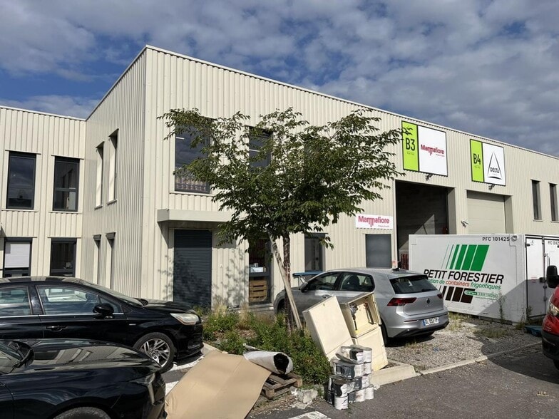 55 Rue Emile Zola, Décines-Charpieu for lease - Building Photo - Image 3 of 15