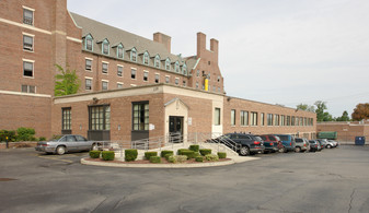 Spine Center - Parking Garage