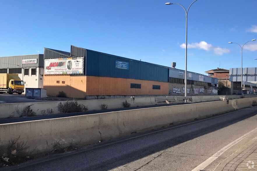 Calle Senda Galiana C, C, 18, Coslada, Madrid à vendre - Photo du bâtiment - Image 2 de 2