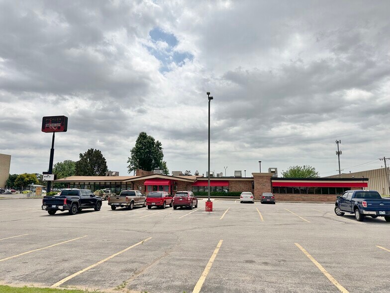 1201 S Meridian Ave, Oklahoma City, OK à vendre - Photo du bâtiment - Image 1 de 5