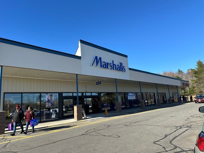 115-134 Hannaford Dr, Farmington, ME à louer - Photo du bâtiment - Image 3 de 6