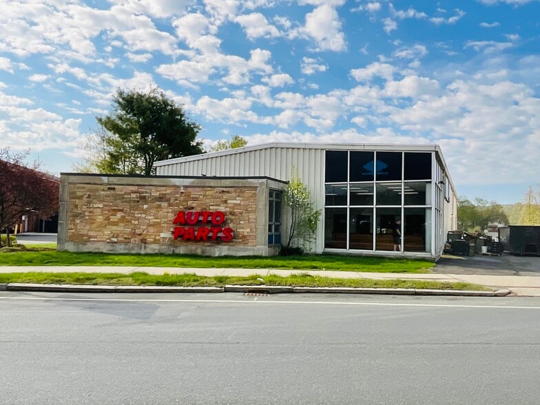 113 West St, Pittsfield, MA for sale - Building Photo - Image 2 of 23