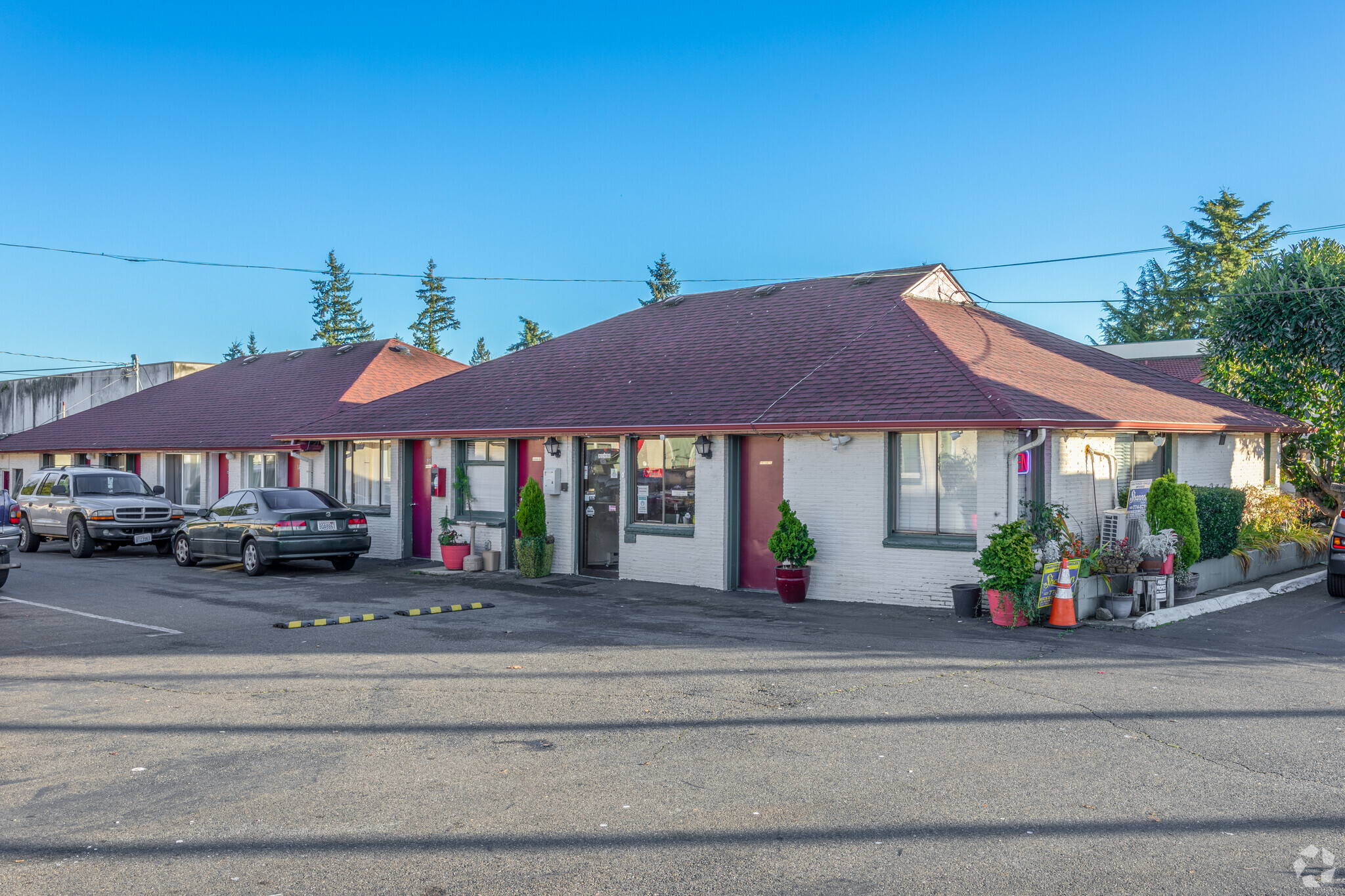 23905 Highway 99, Edmonds, WA à vendre Photo du bâtiment- Image 1 de 1