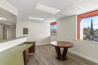 244 N Jackson Ave, San Jose, CA à louer Photo intérieure- Image 1 de 9