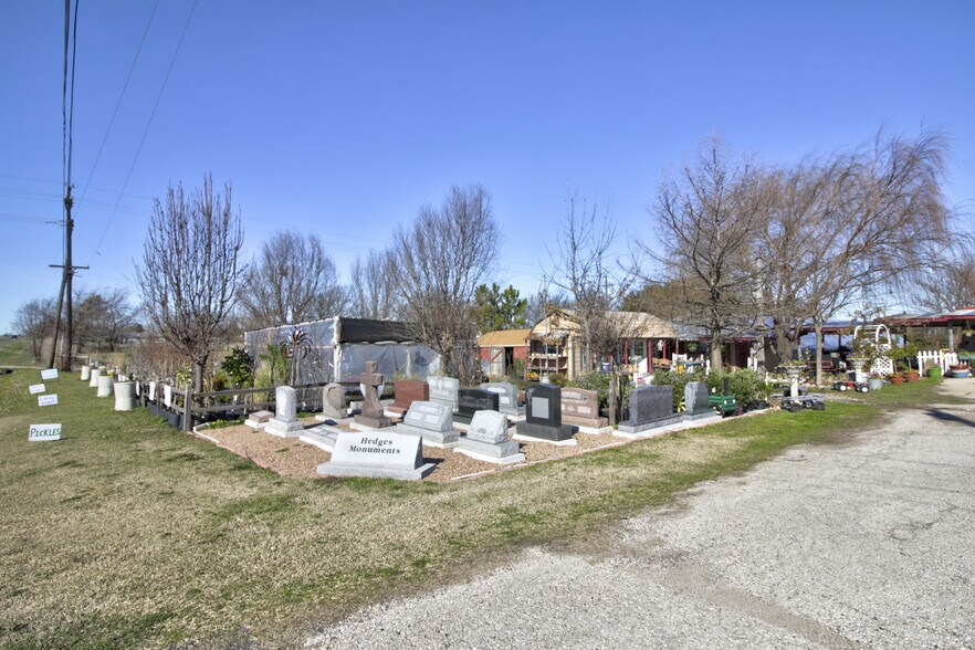 617 W Main St, Whitesboro, TX à vendre - Photo du bâtiment - Image 3 de 36