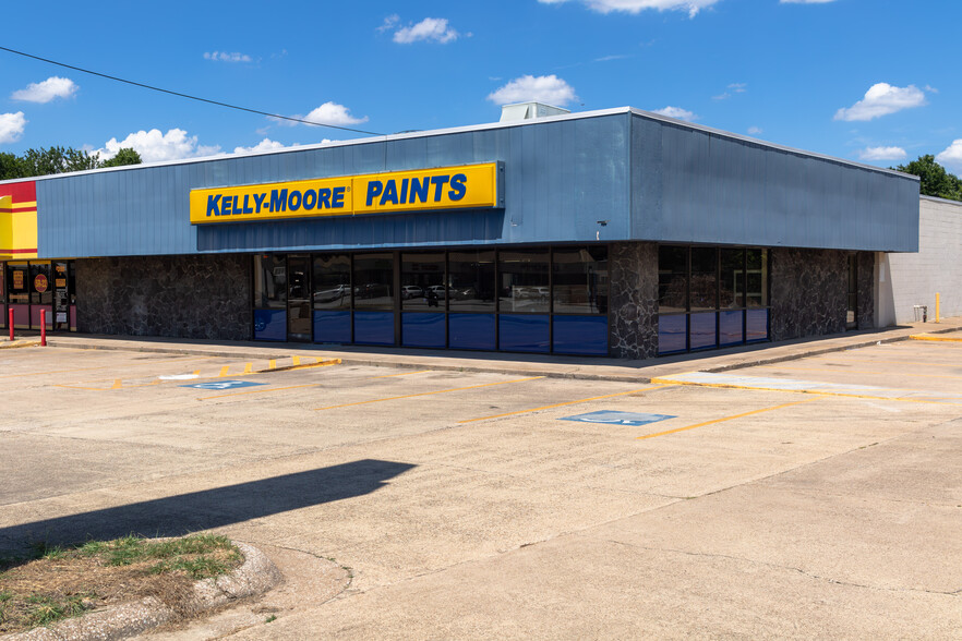 3101 Alta Mere Dr, Fort Worth, TX for lease - Building Photo - Image 2 of 5