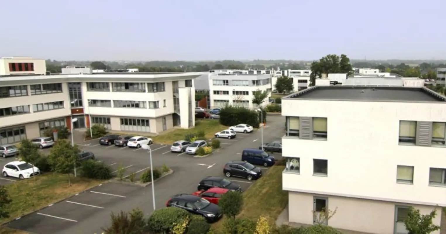 Office in Saint-Grégoire for lease Building Photo- Image 1 of 5