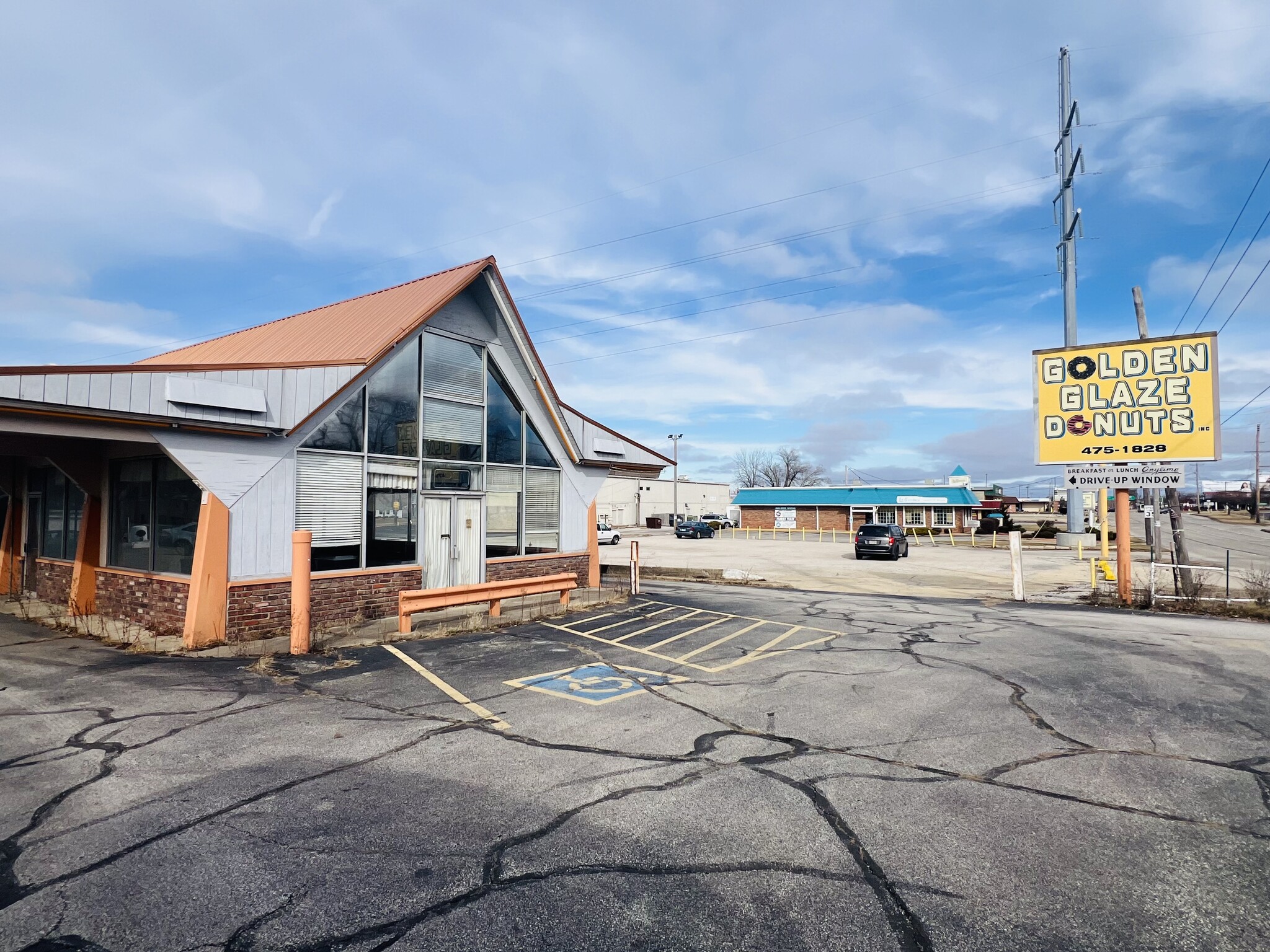 2779 N Water, Decatur, IL for lease Building Photo- Image 1 of 9