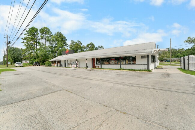 Plus de détails pour 512 S US Highway 301, Jesup, GA - Commerce de détail à vendre