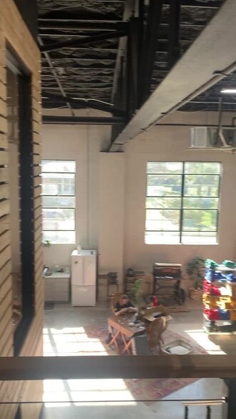 107 W 2nd St, Webb City, MO à vendre - Vidéo sur l’inscription commerciale - Image 2 de 15