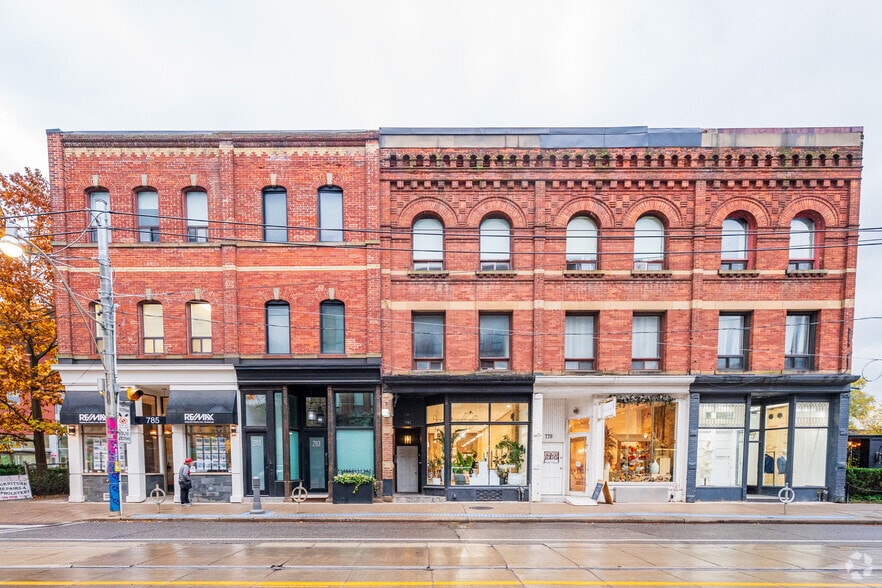 781 Queen St E, Toronto, ON for sale - Building Photo - Image 2 of 3