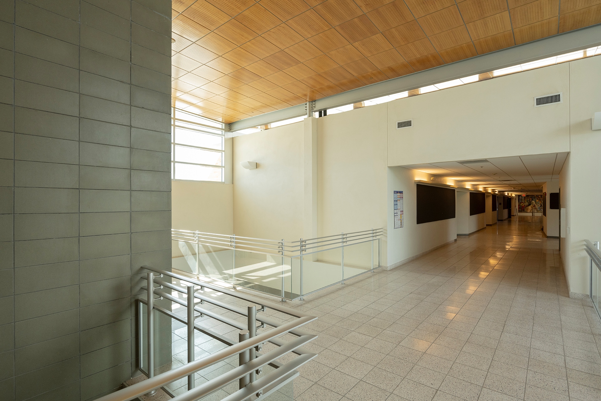 1600 Saint Michaels Dr, Santa Fe, NM for lease Interior Photo- Image 1 of 3