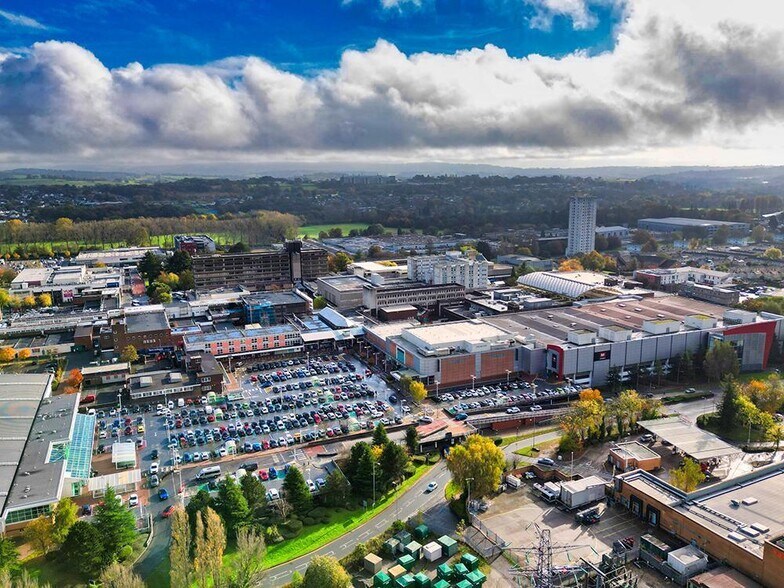 1-8 General Rees Sq, Cwmbran à louer - Photo du bâtiment - Image 3 de 13