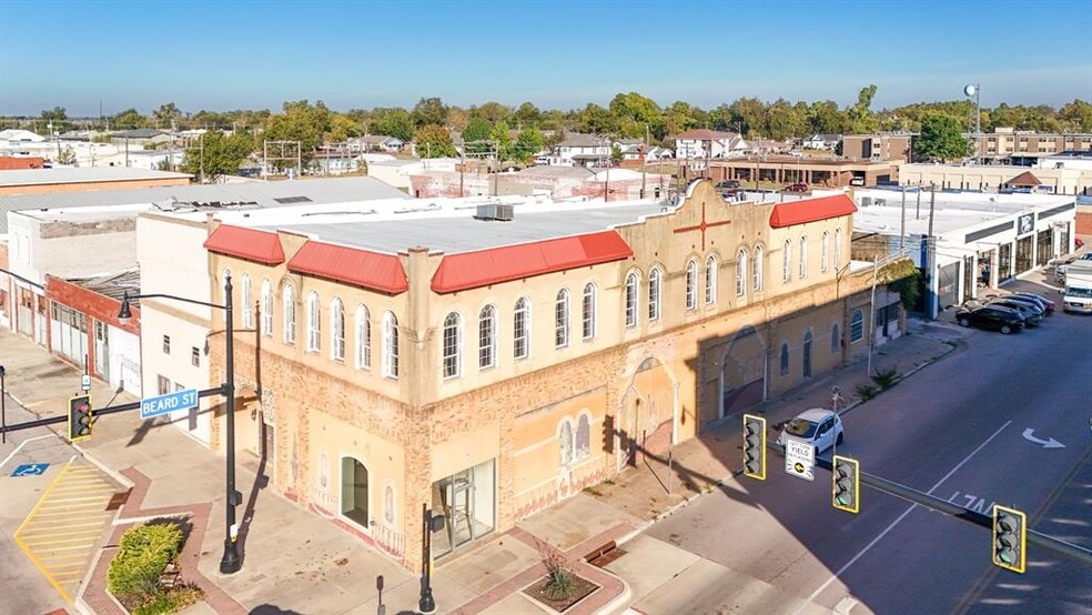 102 W Main St, Shawnee, OK for sale - Building Photo - Image 2 of 22