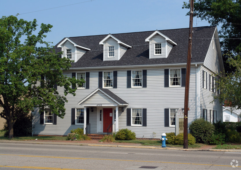 4702 Maccorkle Ave, Charleston, WV à vendre - Photo du bâtiment - Image 1 de 1