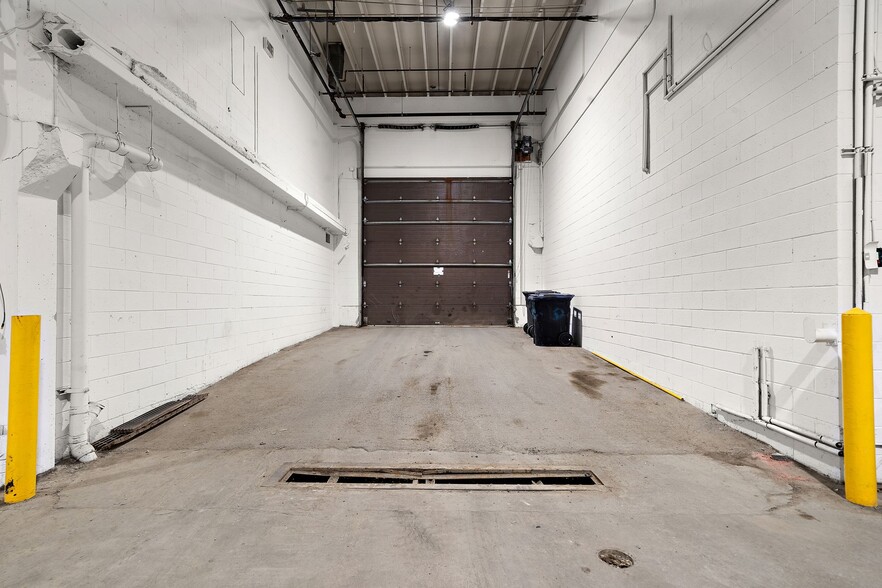 405-465 Av Marien, Montréal-Est, QC for lease - Interior Photo - Image 3 of 11