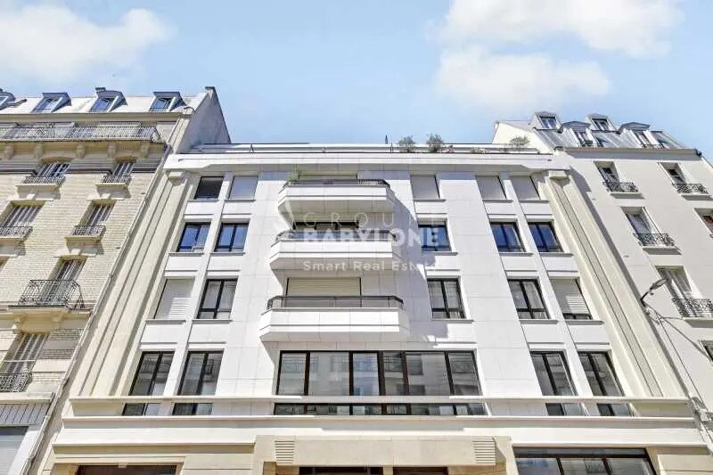 Bureau dans Levallois-Perret à vendre - Photo du bâtiment - Image 1 de 14