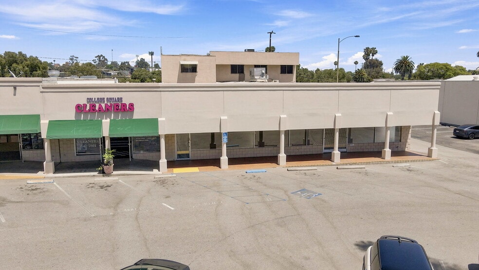 90-94 N Aswood Avenue, Ventura, CA for sale - Building Photo - Image 2 of 16