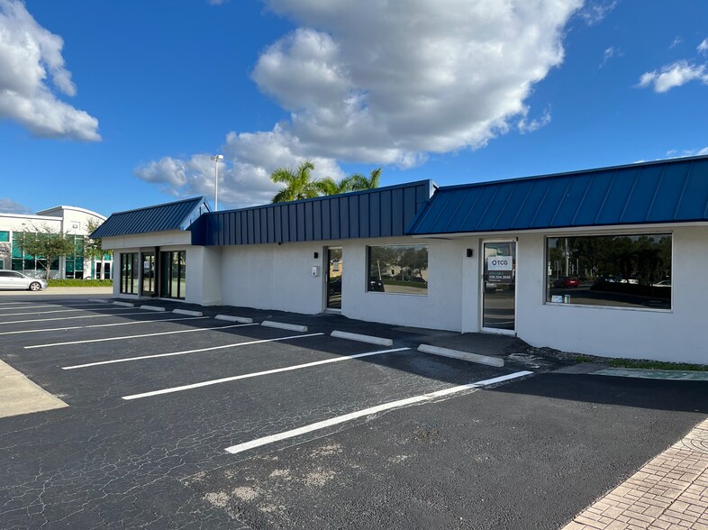 97-99 9th St N, Naples, FL for lease - Building Photo - Image 1 of 2
