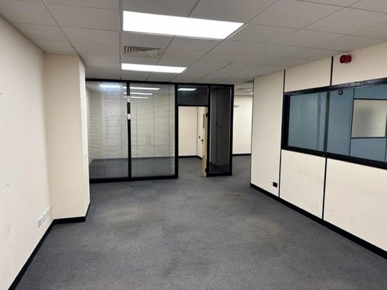 Chichester St, Rochdale for lease - Building Photo - Image 3 of 4