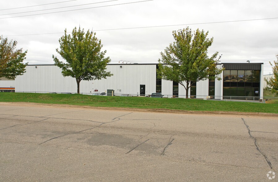 4471 Valley Industrial Blvd S, Shakopee, MN à vendre - Photo du bâtiment - Image 3 de 3