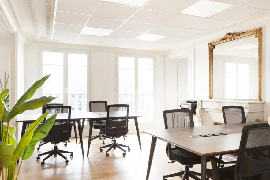 9 Rue Bleue, Paris for lease - Interior Photo - Image 3 of 11