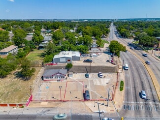 Plus de détails pour 1300 Jacksboro Hwy, Fort Worth, TX - Commerce de détail à vendre