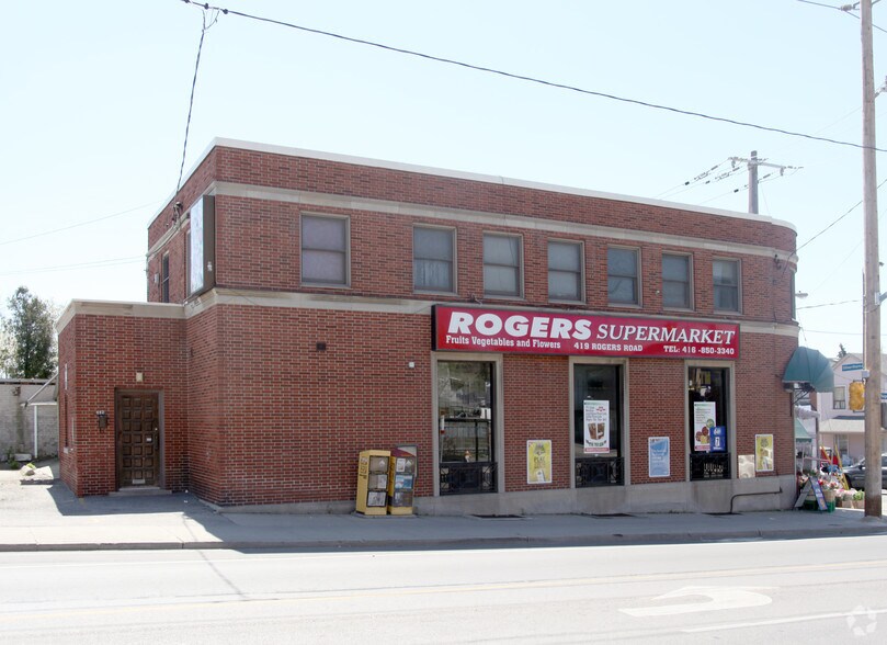 417-419 Rogers Rd, Toronto, ON à vendre - Photo principale - Image 1 de 1