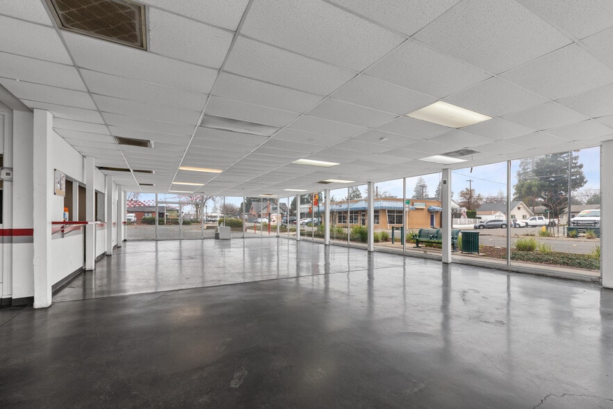 440 Riverside Ave, Roseville, CA à louer - Photo du bâtiment - Image 3 de 24