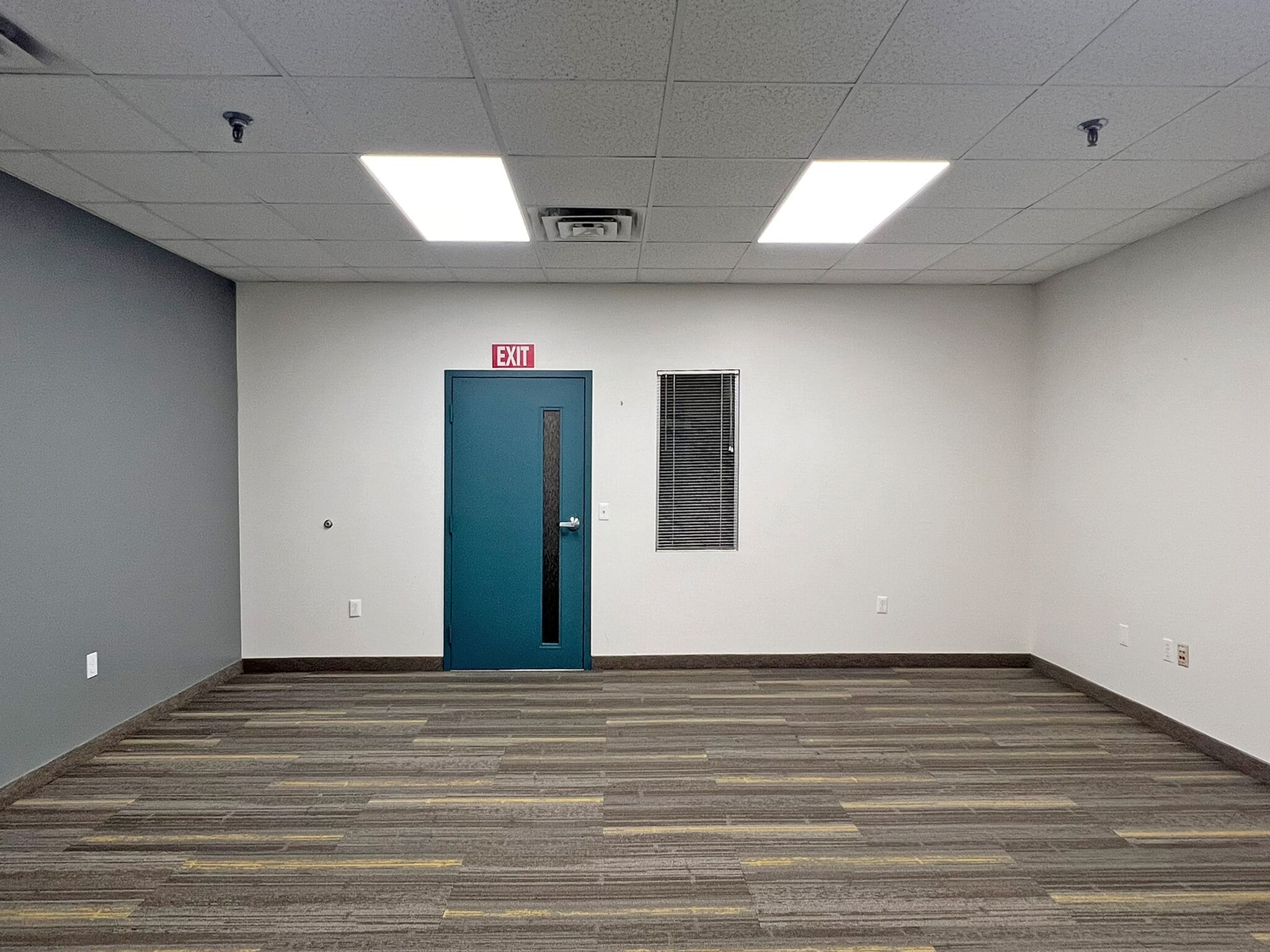 2820 W 23rd St, Erie, PA for lease Interior Photo- Image 1 of 8