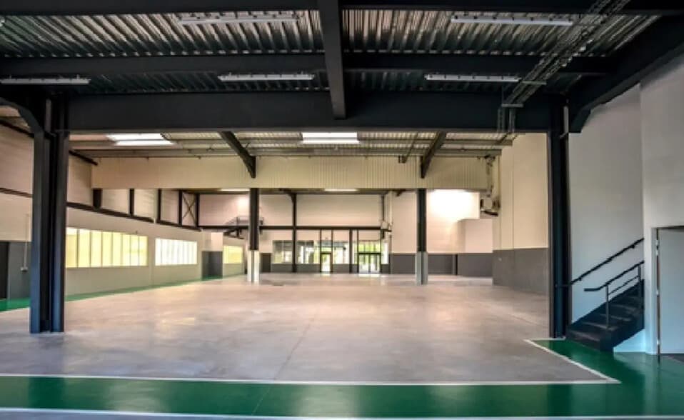 Flex in Rousset for sale - Interior Photo - Image 2 of 10