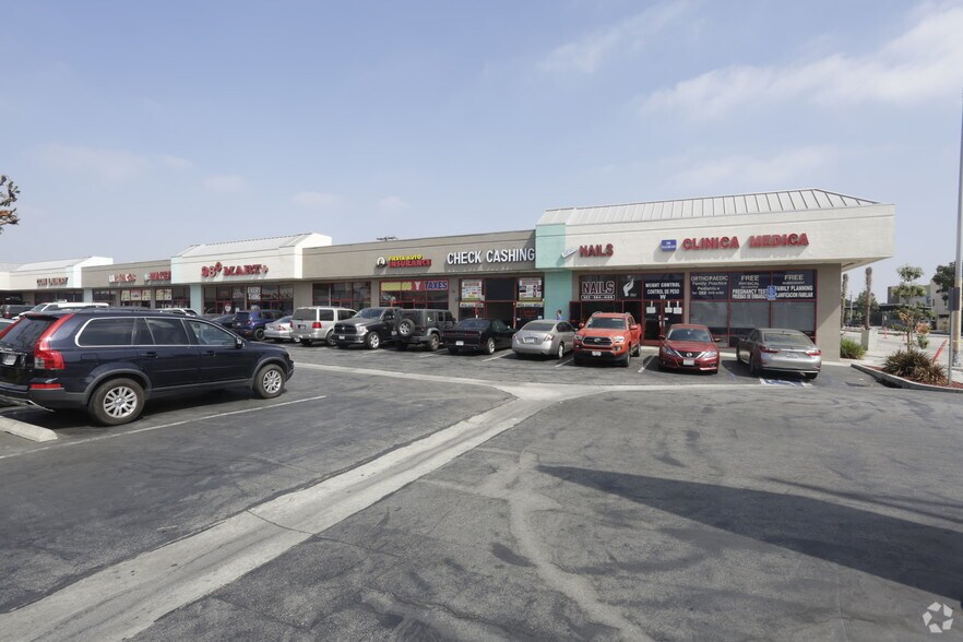 2701 Firestone Blvd, South Gate, CA à louer - Photo du bâtiment - Image 3 de 7