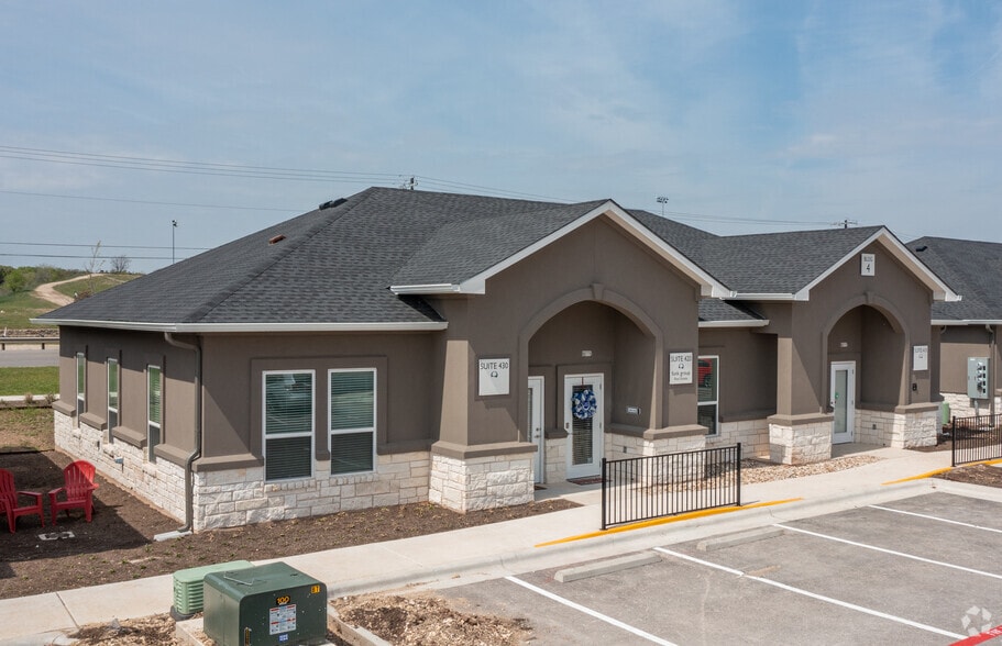 660 S Bagdad Rd, Leander, TX for sale - Building Photo - Image 3 of 4