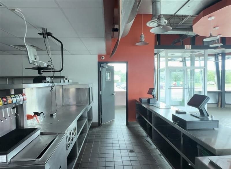 1200 W Parnall Rd, Jackson, MI for lease - Building Photo - Image 3 of 6