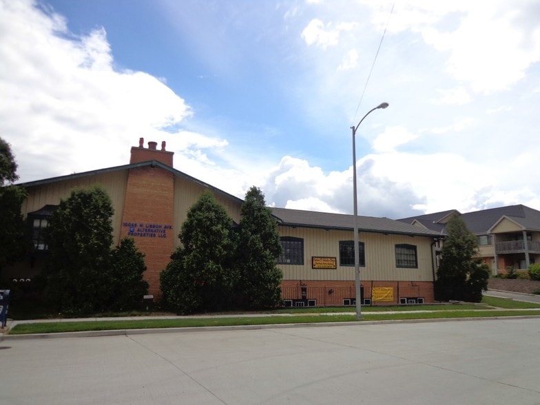 10045 W Lisbon Ave, Milwaukee, WI for sale - Building Photo - Image 1 of 5