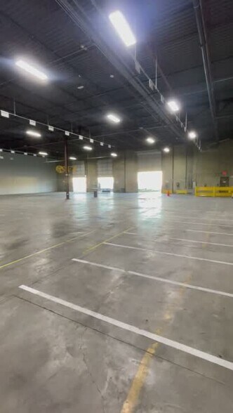 855 Boling St, Jackson, MS à louer - Vidéo sur l’inscription commerciale - Image 2 de 15