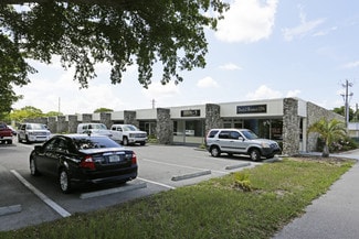 Plus de détails pour 1068-1090 6th Ave N, Naples, FL - Bureau à vendre