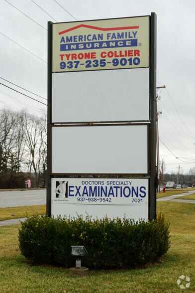 7007-7011 Old Troy Pike, Dayton, OH à vendre - Photo du bâtiment - Image 2 de 4