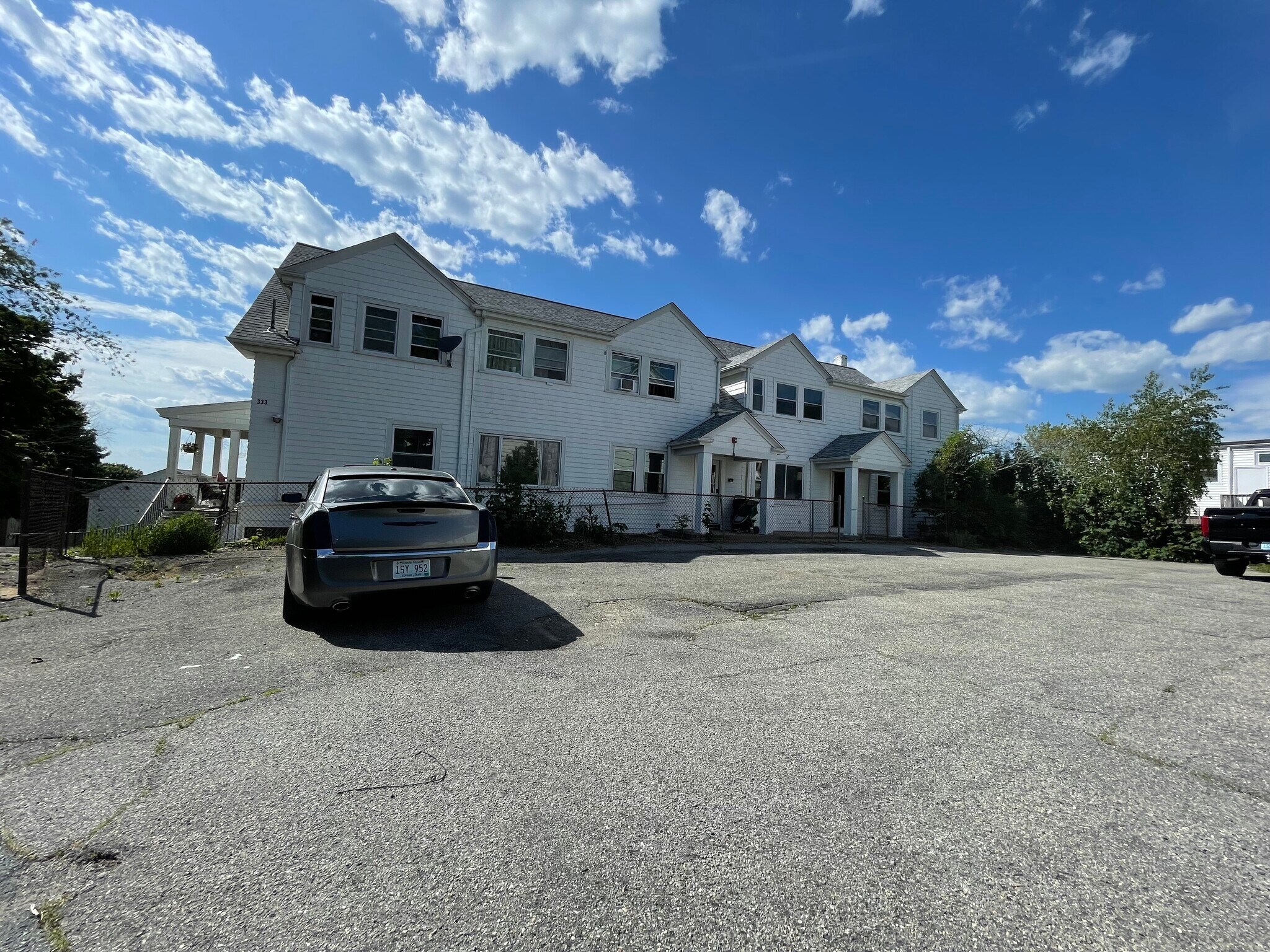 Pinnacle Portfolio portfolio of 3 properties for sale on LoopNet.ca Building Photo- Image 1 of 5