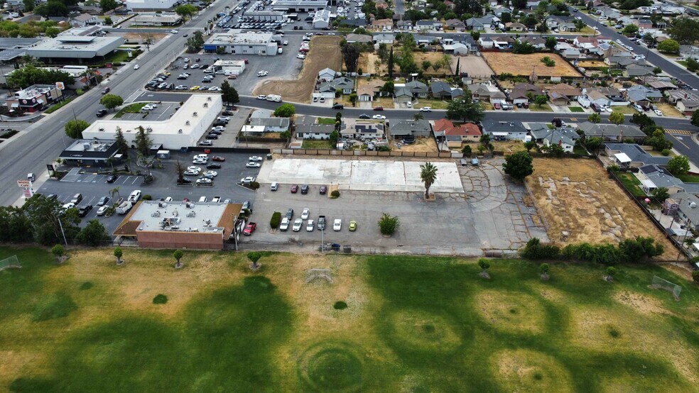 757-847 N Main St, Manteca, CA à louer - Photo du bâtiment - Image 3 de 10
