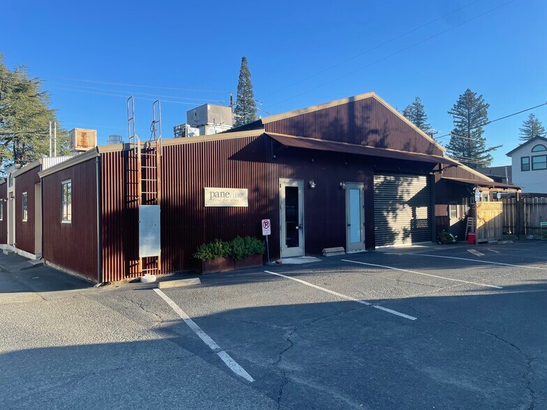 1080 Fulton Ln, Saint Helena, CA à louer - Photo du bâtiment - Image 2 de 17