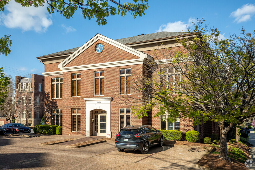 200 31st Ave N, Nashville, TN à vendre - Photo du bâtiment - Image 1 de 1