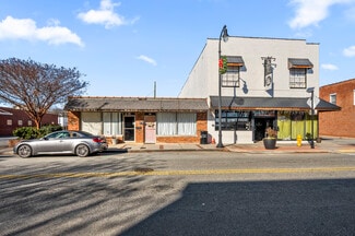 Plus de détails pour 217-219 N Main St, Kernersville, NC - Commerce de détail à vendre