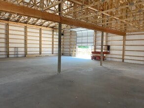 1080 International Blvd, Clarksville, TN for lease Interior Photo- Image 2 of 12