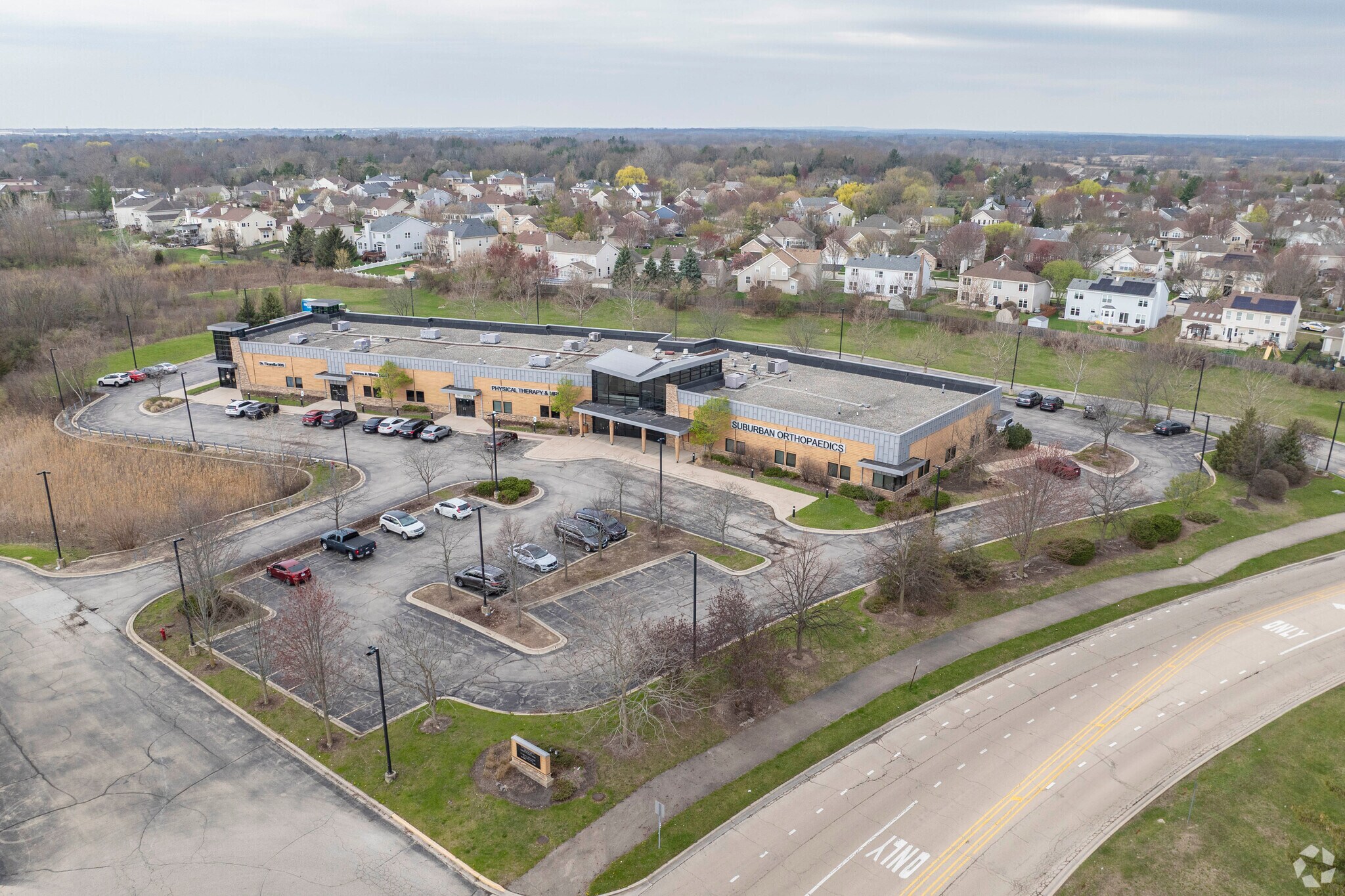 1110-1124 Schick Rd, Bartlett, IL à vendre Photo du bâtiment- Image 1 de 27